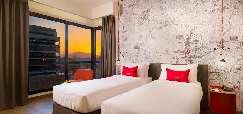 Intercityhotel Нізва Екстер'єр фото