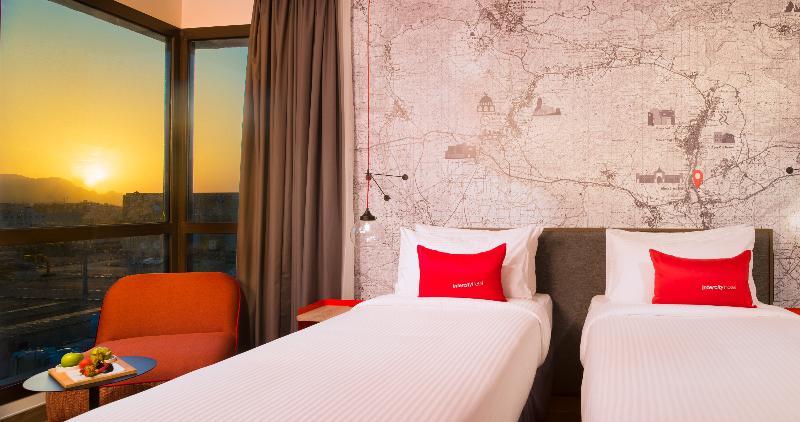 Intercityhotel Нізва Екстер'єр фото