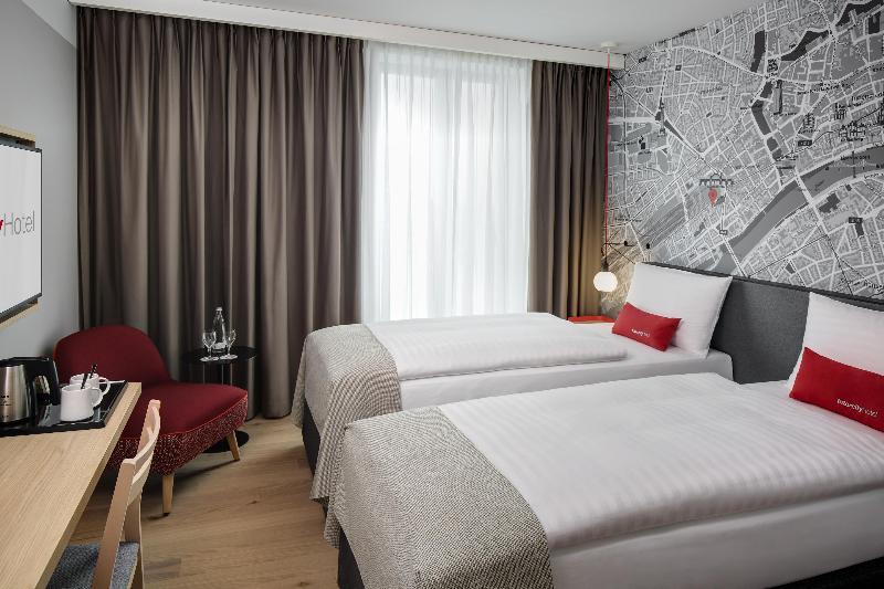 Intercityhotel Нізва Екстер'єр фото